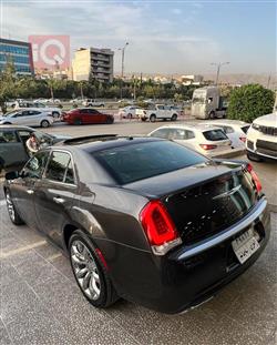 کرایسلەر 300